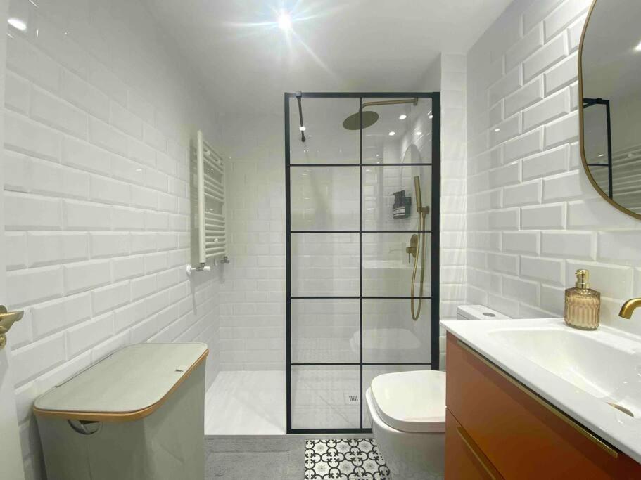 Acogedor Apartamento A 5 Min Del Ave Saragossa Zewnętrze zdjęcie